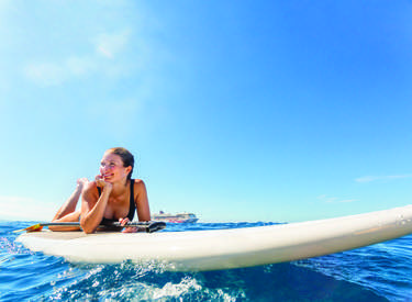 NCL Pride of America Hawaii Paddleboarding ©Michael DeYoung.jpg